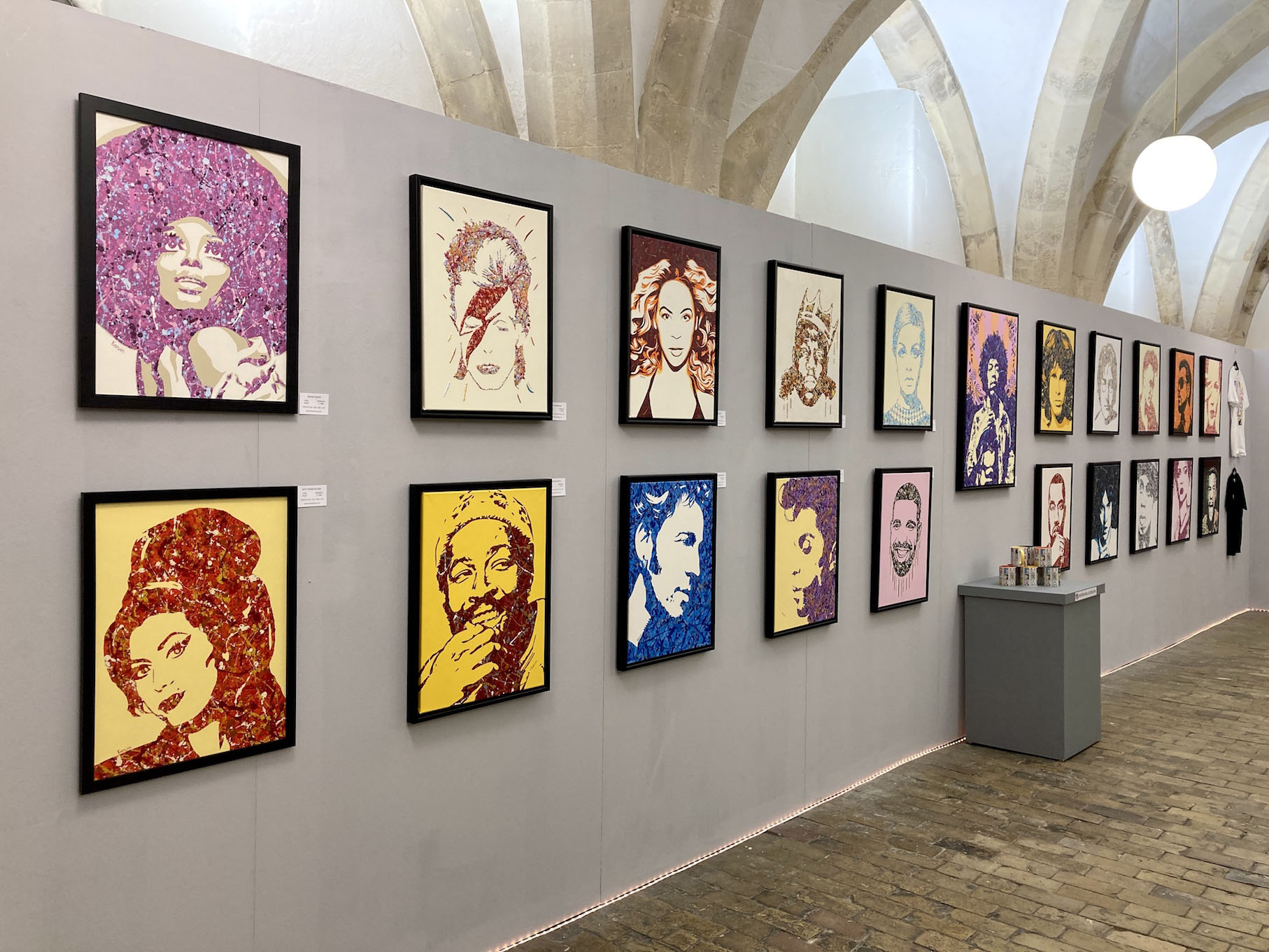 Kerwin Blackburn exhibits his Jackson Pollock-inspired artwork at Norwich School's Crypt Gallery, March-February 2022 | By Kerwin
